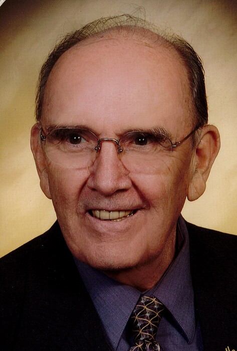 Donald W Mahoney Obituary